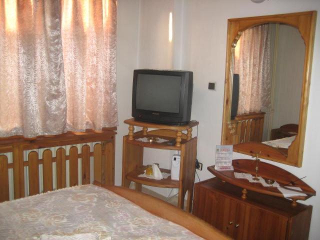 Hotel Mishel Kocherinovo Exterior photo